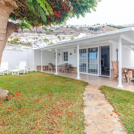 Flatguest Orinoco + Pool + Terrace + Garden Hébergement de vacances